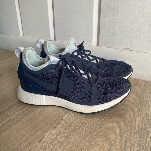 Nike Two-tone Women’s Duel Racer - Picture 1 of 7